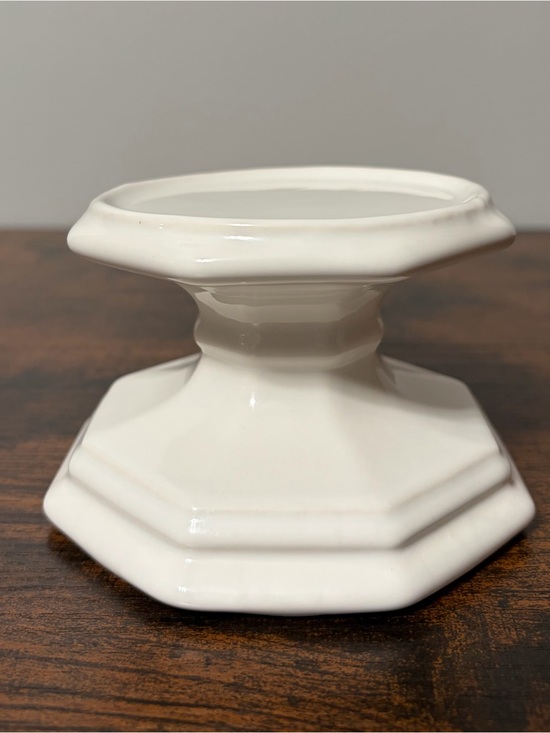 Pfaltzgraff Other - Pfaltzgraff Pedestal Candleholder Heritage White Pattern